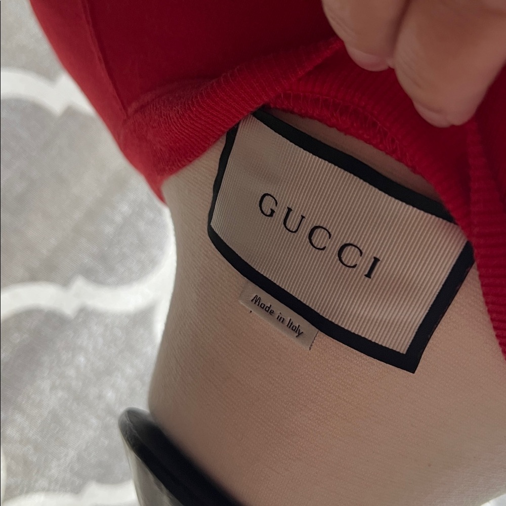 G u c c i Blind for Love Bee Sweatshirt - Picture 6 of 7